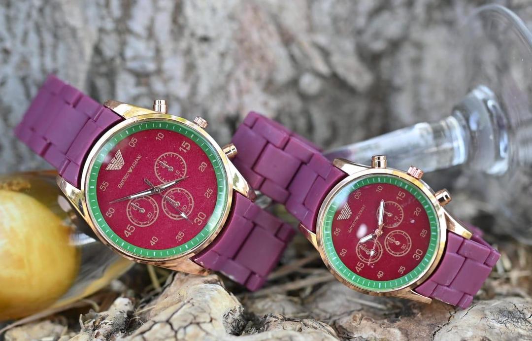 Unisex Quartz Couple Watches Set Round Case Multi Color