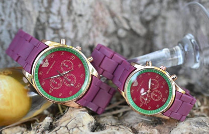 Unisex Quartz Couple Watches Set Round Case Multi Color